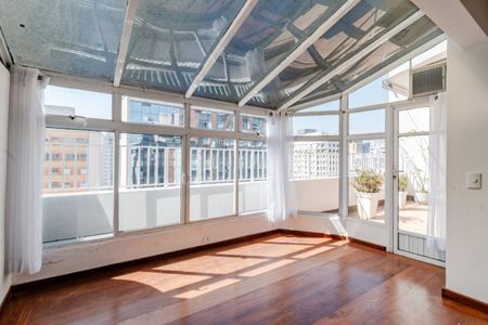 Apartamento à venda com 2 quartos, 115m² em Chácara Itaim, São Paulo