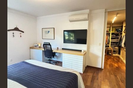 Apartamento à venda com 4 quartos, 242m² em Chácara Santo Antônio, São Paulo