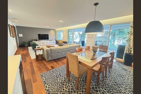 Apartamento à venda com 4 quartos, 242m² em Chácara Santo Antônio, São Paulo