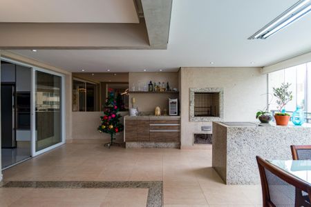 Apartamento à venda com 178m², 3 quartos e 4 vagas Apartamento à venda com 178m², 3 quartos e 4 vagasVaranda da Sala