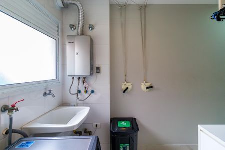 Apartamento à venda com 178m², 3 quartos e 4 vagas Apartamento à venda com 178m², 3 quartos e 4 vagasÁrea de Serviço