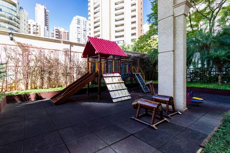 Apartamento à venda com 178m², 3 quartos e 4 vagas Apartamento à venda com 178m², 3 quartos e 4 vagasÁrea comum