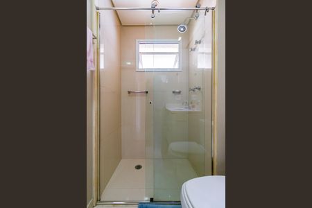 Apartamento à venda com 178m², 3 quartos e 4 vagas Apartamento à venda com 178m², 3 quartos e 4 vagasBanheiro Social