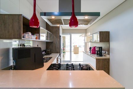 Apartamento à venda com 178m², 3 quartos e 4 vagas Apartamento à venda com 178m², 3 quartos e 4 vagasCozinha