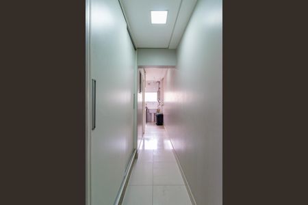 Apartamento à venda com 178m², 3 quartos e 4 vagas Apartamento à venda com 178m², 3 quartos e 4 vagasCorredor