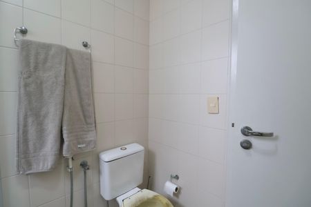 Apartamento para alugar com 160m², 4 quartos e 2 vagas Apartamento para alugar com 160m², 4 quartos e 2 vagasBanheiro Suíte 2
