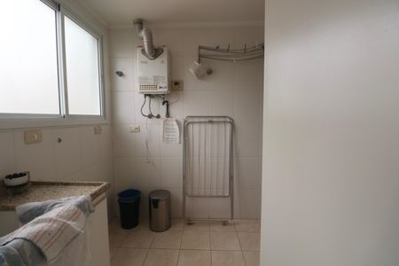 Apartamento para alugar com 160m², 4 quartos e 2 vagas Apartamento para alugar com 160m², 4 quartos e 2 vagasÁrea de Serviço