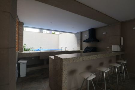 Apartamento para alugar com 160m², 4 quartos e 2 vagas Apartamento para alugar com 160m², 4 quartos e 2 vagasÁrea comum - Churrasqueira