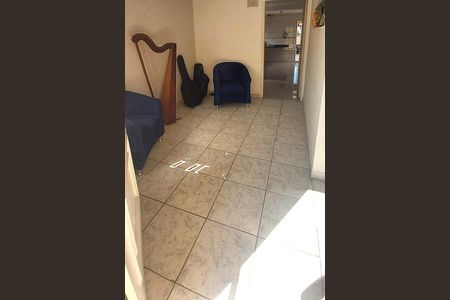 Casa à venda com 5 quartos, 275m² em Veloso, Osasco