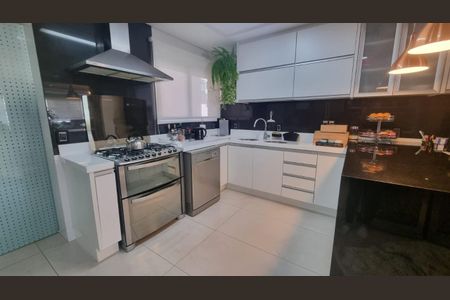 Apartamento à venda com 3 quartos, 169m² em Vila Mariana, São Paulo