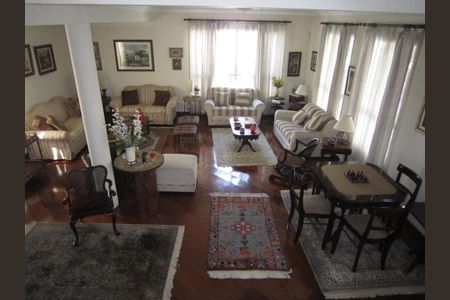 Casa à venda com 4 quartos, 310m² em Vila Sonia, São Paulo