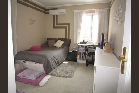 Casa à venda com 4 quartos, 310m² em Vila Sonia, São Paulo