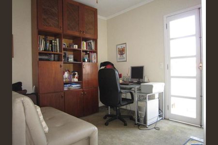 Casa à venda com 4 quartos, 310m² em Vila Sonia, São Paulo