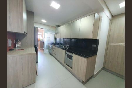 Apartamento à venda com 4 quartos, 390m² em Vila Cordeiro, São Paulo