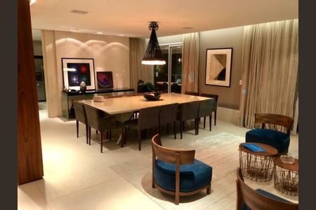 Apartamento à venda com 4 quartos, 375m² em Campo Belo, São Paulo