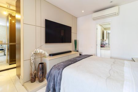 Apartamento à venda com 145m², 2 quartos e 3 vagas Apartamento à venda com 145m², 2 quartos e 3 vagasSuíte Principal