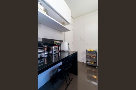 Apartamento à venda com 145m², 2 quartos e 3 vagas Apartamento à venda com 145m², 2 quartos e 3 vagasCozinha