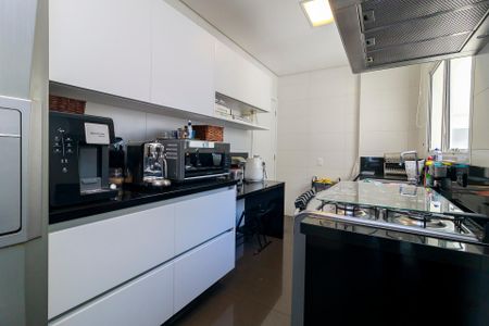 Apartamento à venda com 145m², 2 quartos e 3 vagas Apartamento à venda com 145m², 2 quartos e 3 vagasCozinha
