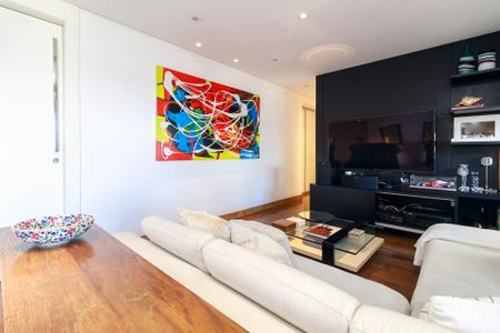 Apartamento à venda com 145m², 2 quartos e 3 vagas Apartamento à venda com 145m², 2 quartos e 3 vagasSala
