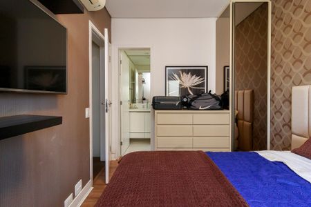 Apartamento à venda com 145m², 2 quartos e 3 vagas Apartamento à venda com 145m², 2 quartos e 3 vagasSuíte 2