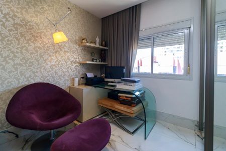 Apartamento à venda com 145m², 2 quartos e 3 vagas Apartamento à venda com 145m², 2 quartos e 3 vagasSuíte Principal