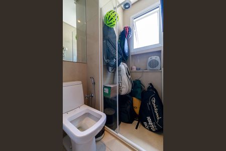 Apartamento à venda com 145m², 2 quartos e 3 vagas Apartamento à venda com 145m², 2 quartos e 3 vagasSuíte Principal - Banheiro
