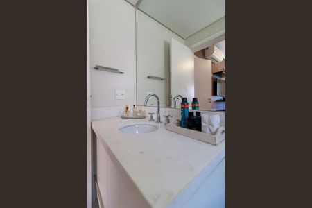 Apartamento à venda com 145m², 2 quartos e 3 vagas Apartamento à venda com 145m², 2 quartos e 3 vagasSuíte 2 - Banheiro