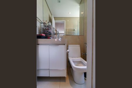 Apartamento à venda com 145m², 2 quartos e 3 vagas Apartamento à venda com 145m², 2 quartos e 3 vagasSuíte Principal - Banheiro