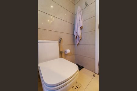 Apartamento à venda com 145m², 2 quartos e 3 vagas Apartamento à venda com 145m², 2 quartos e 3 vagasSuíte Principal - Banheiro 2