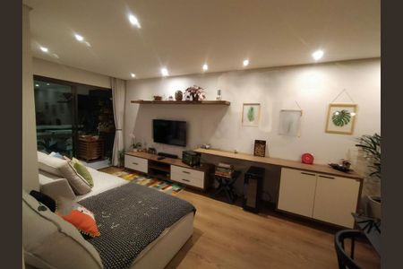 Apartamento à venda com 2 quartos, 75m² em C Moncoes, São Paulo