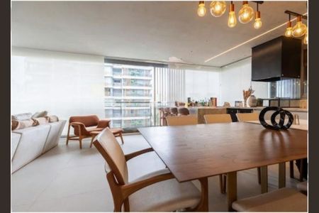 Apartamento à venda com 3 quartos, 167m² em Jardim das Acacias, São Paulo