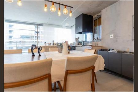 Apartamento à venda com 3 quartos, 167m² em Jardim das Acacias, São Paulo