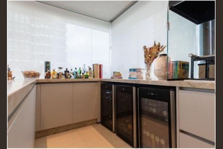 Apartamento à venda com 3 quartos, 167m² em Jardim das Acacias, São Paulo