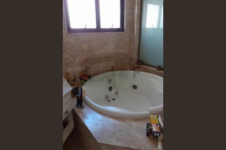 Apartamento à venda com 217m², 4 quartos e 3 vagas