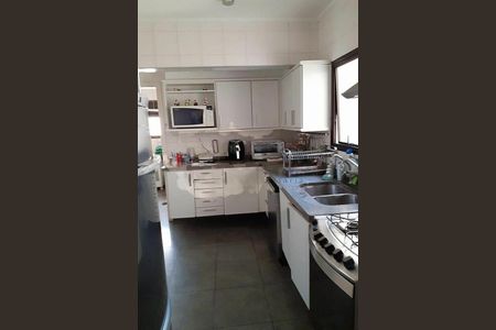 Apartamento à venda com 217m², 4 quartos e 3 vagas