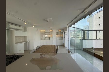 Apartamento à venda com 155m², 2 quartos e 3 vagas