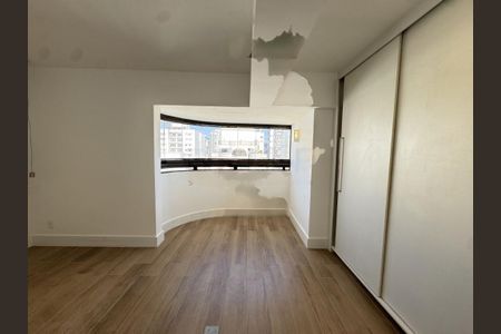 Apartamento à venda com 155m², 2 quartos e 3 vagas