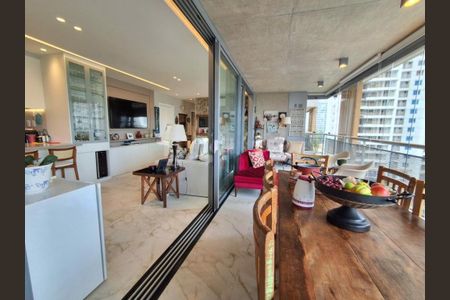 Apartamento para alugar com 3 quartos, 167m² em Jardim das Acacias, São Paulo