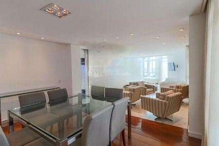 Apartamento à venda com 321m², 4 quartos e 5 vagas