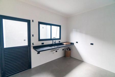 Casa à venda com 2 quartos, 72m² em Vila Babilonia, São Paulo