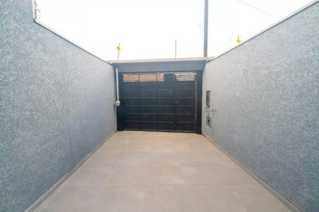 Casa à venda com 72m², 2 quartos e 1 vaga