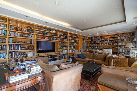 Apartamento à venda com 715m², 4 quartos e 10 vagas