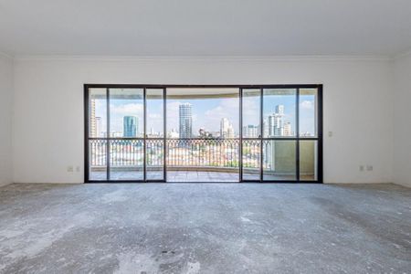 Apartamento à venda com 4 quartos, 195m² em Vila Gomes Cardim, São Paulo