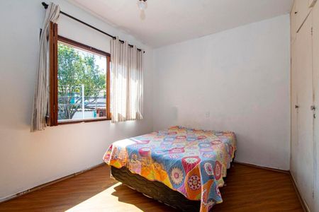 Casa à venda com 140m², 3 quartos e 2 vagas