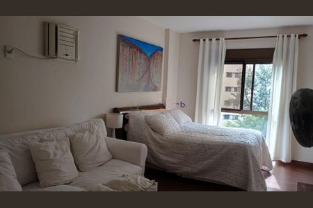 Apartamento à venda com 4 quartos, 220m² em Vila Morumbi, São Paulo