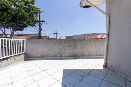 Casa para alugar com 125m², 3 quartos e 2 vagas Casa para alugar com 125m², 3 quartos e 2 vagasTerraço