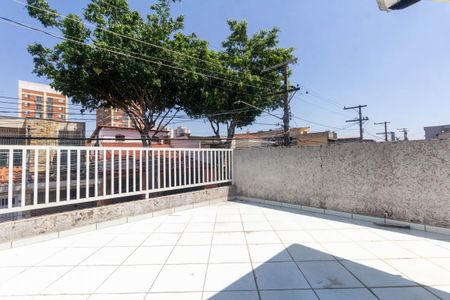 Casa para alugar com 125m², 3 quartos e 2 vagas Casa para alugar com 125m², 3 quartos e 2 vagasTerraço