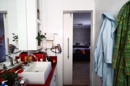 Casa à venda com 187m², 3 quartos e 4 vagasBanheiro da Suíte 1