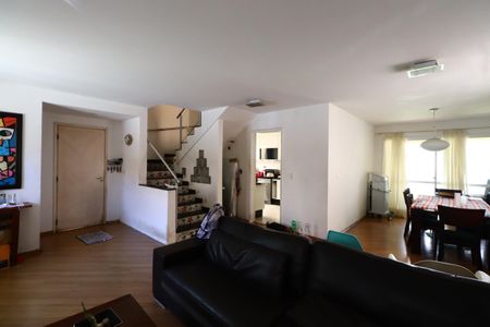 Casa à venda com 187m², 3 quartos e 4 vagasSala