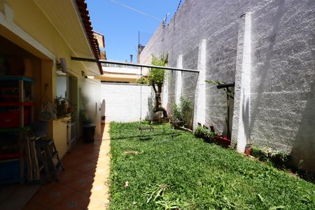 Casa à venda com 187m², 3 quartos e 4 vagasQuintal